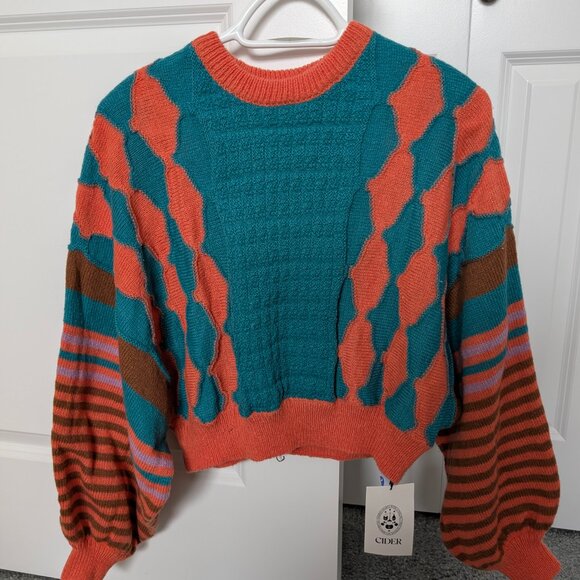 Sweater - Picture 2 of 4